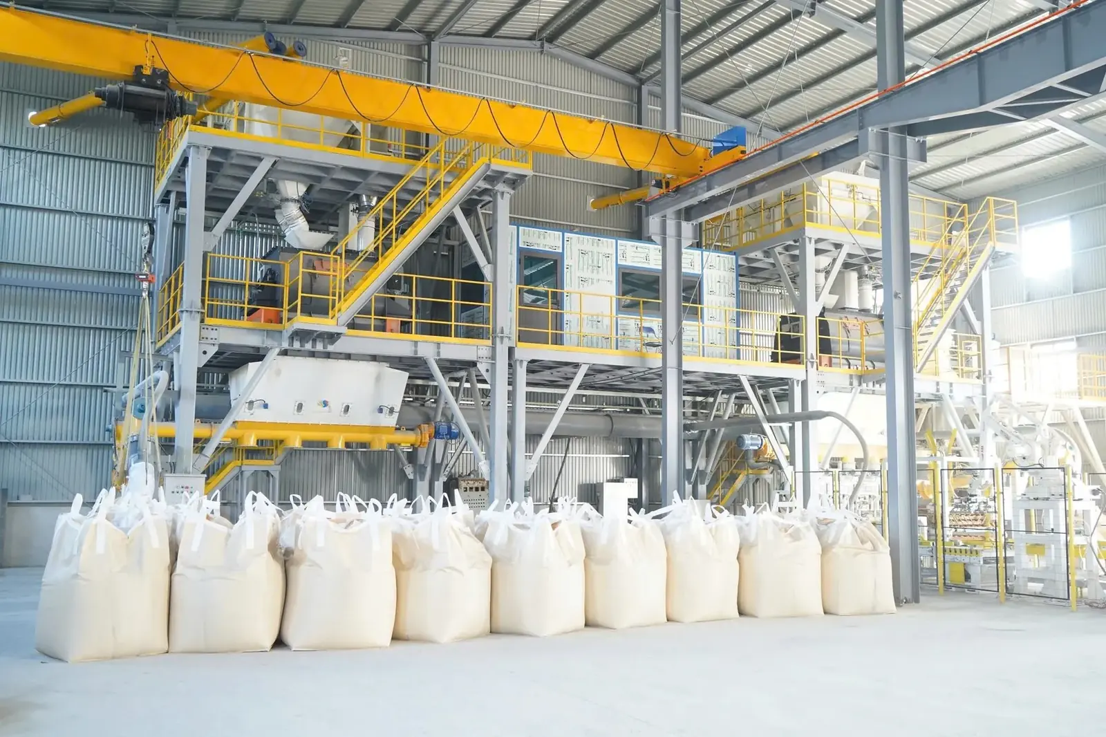 Khu vực chứa nguyên liệu nhà máy Mabee
